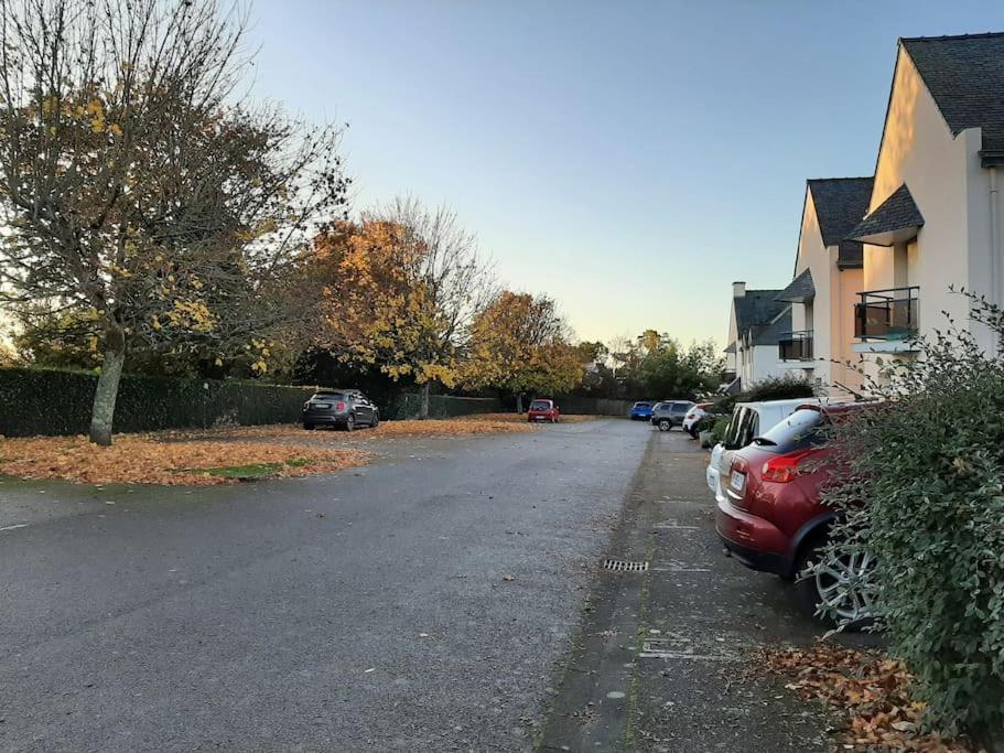 Hyper Centre De Sarzeau, Grand Appartement Au Calme Avec Jardinet Eksteriør billede